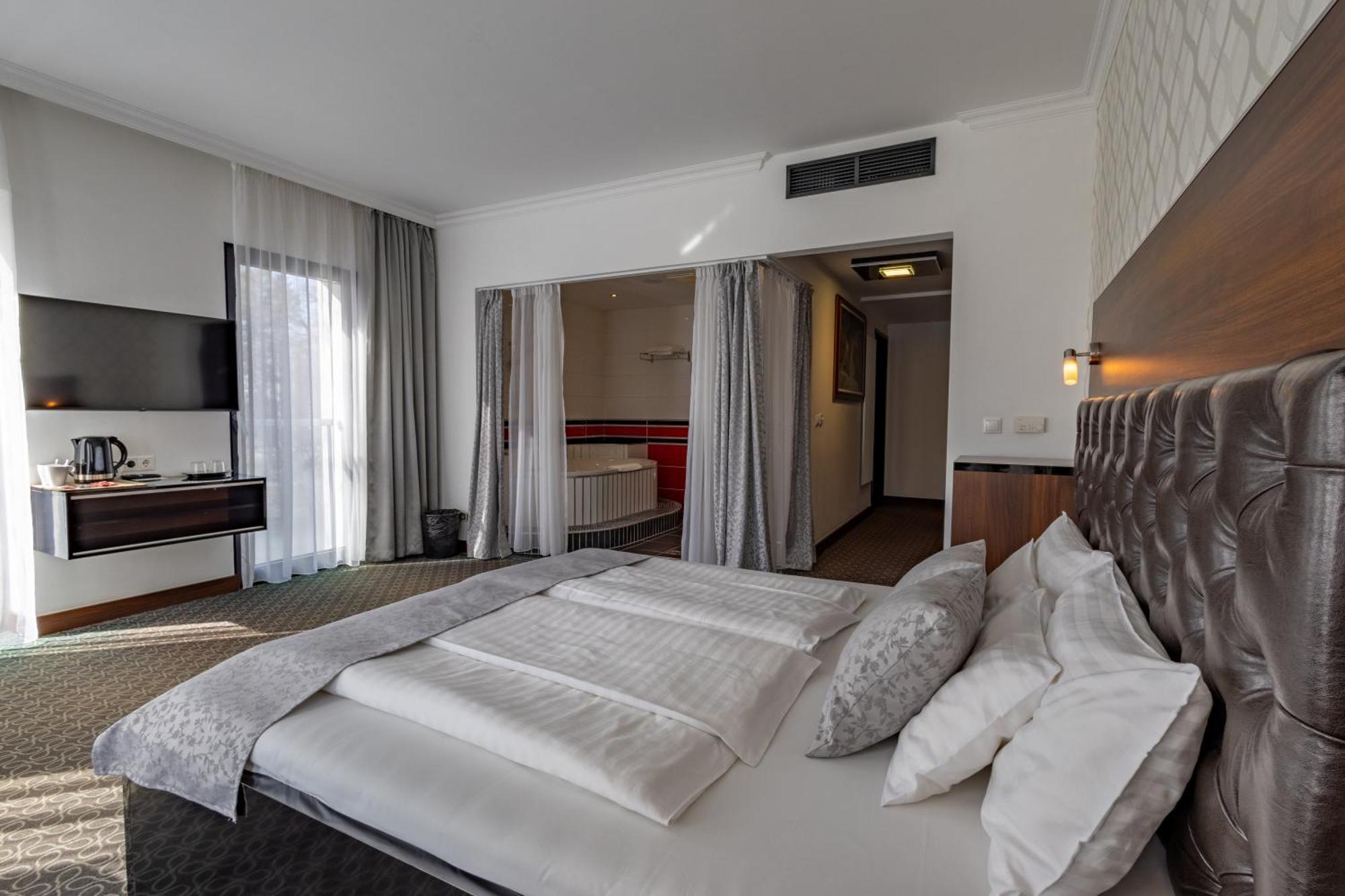 Hotel Castello & Thermal Spa Siklós Kültér fotó